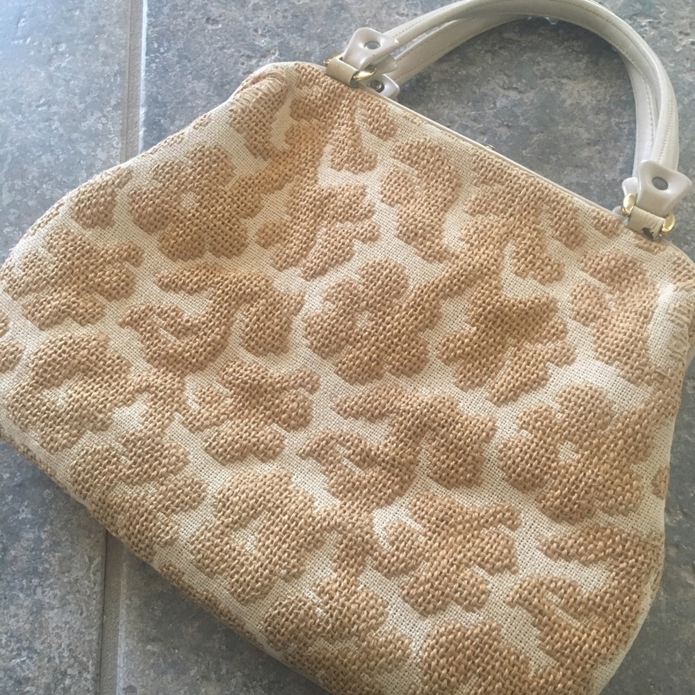 Vintage  Embroidered Purse 👜